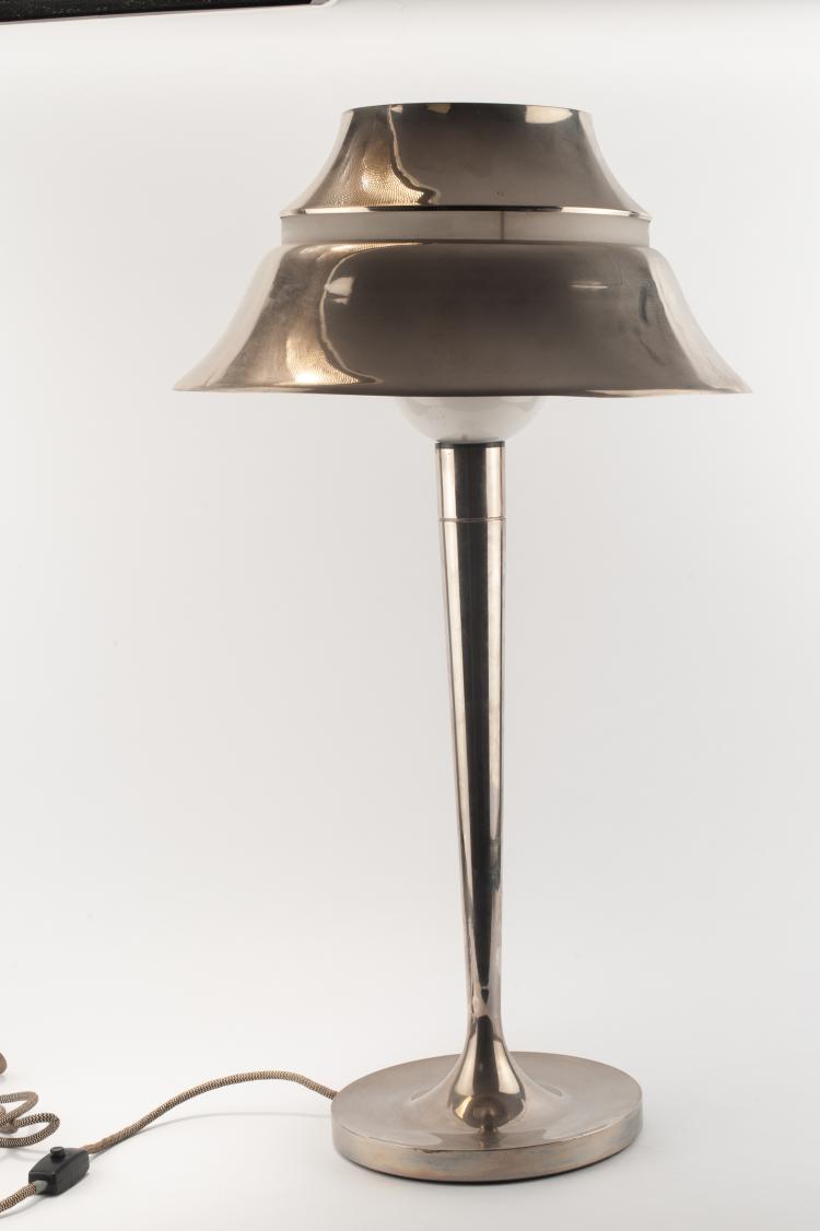 Bild 1 zu Objekt, '516' table light, c1937, Jean Perzel, Perzel, Jean, Paris (zugeschrieben), 134D 772