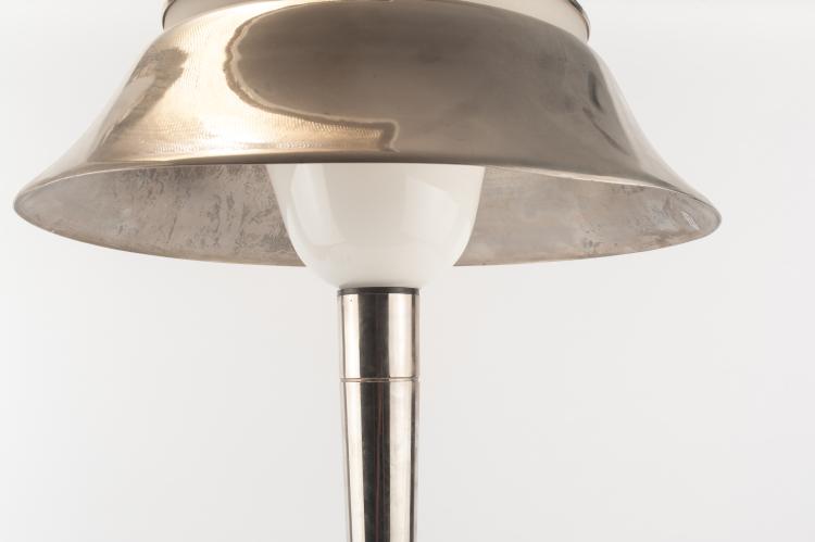 Bild 2 zu Objekt, '516' table light, c1937, Jean Perzel, Perzel, Jean, Paris (zugeschrieben), 134D 772