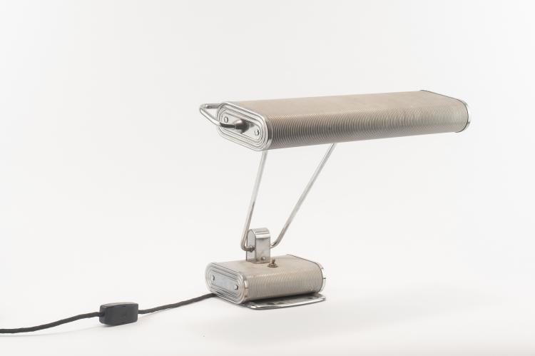 Bild 1 zu Objekt, Tischleuchte '71', um 1935, Eileen Gray, Jumo, Paris, 134D 858