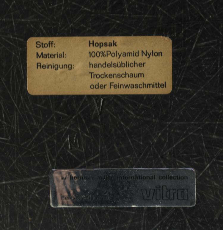 Bild 4 zu Objekt, Zwei 'Plastic Armchairs' auf 'H-base', 1950-53, Vitra, Weil am Rhein; Miller, Herman, Zeeland, 134D 875