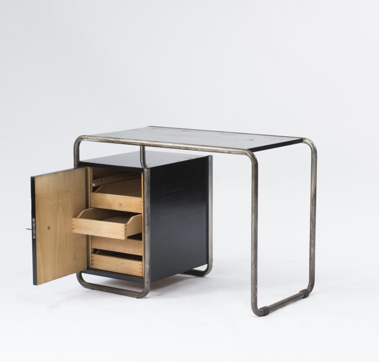 Bild 2 zu Objekt, Kleiner Schreibmaschinentisch 'B 21/1', um 1935c, Thonet, Frankenberg, 134D 814