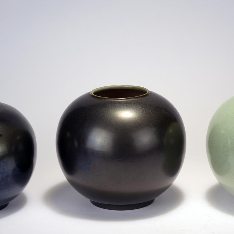 Bild 3 zu Objekt, Vier Vasen, 1930/1935, Martha Katzer, Karlsruhe, Majolikamanufaktur, 134D 812