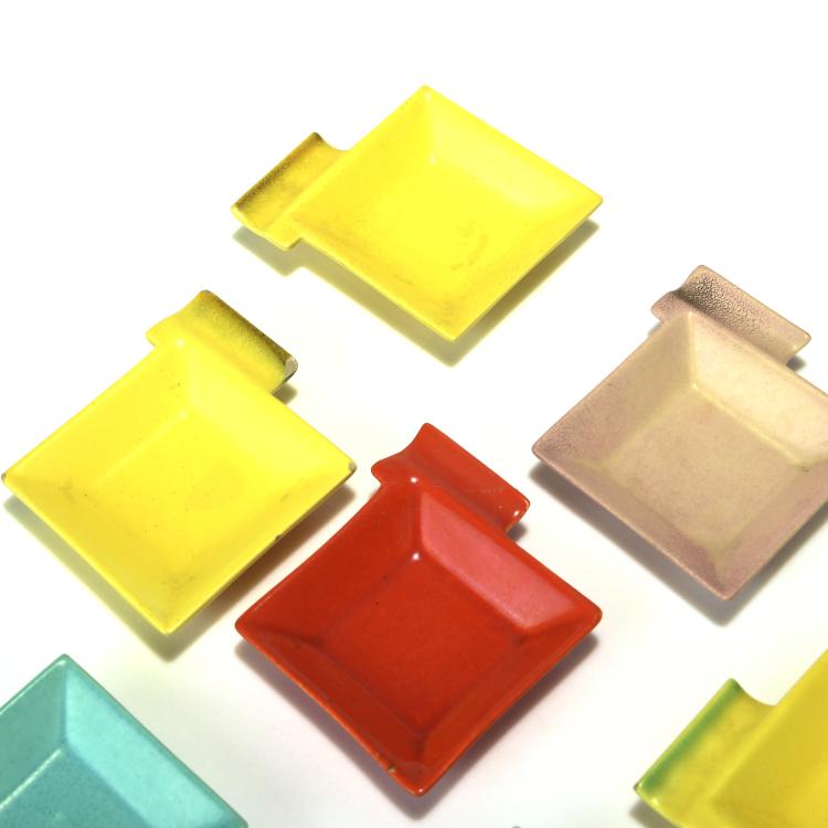 Bild 3 zu Objekt, Acht Aschenbecher, um 1930, Margarete Heymann-Loebenstein, Hael-Werkst&auml;tten, Marwitz, 134D 819