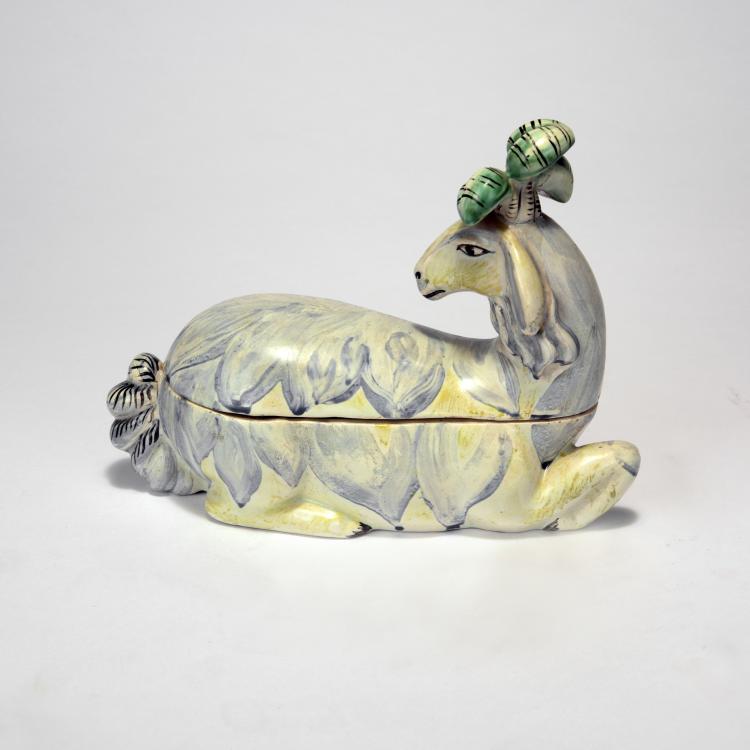 Bild 2 zu Objekt, Fig&uuml;rliche Deckeldose, 1919, Dagobert Peche, Gmundner Tonwarenfabrik u. Keramische Werkstatt F. und E. Schlei&szlig; (zugeschrieben), 134D 780