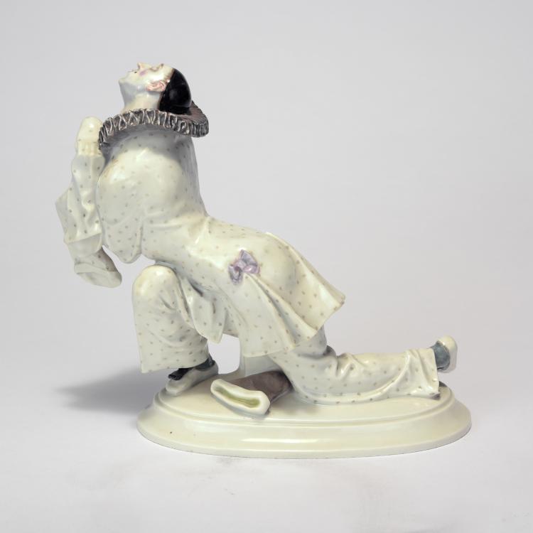 Bild 1 zu Objekt, 'Pierrot' aus dem Ballett 'Karneval', 1913, Paul Scheurich, Meissen, StPM, 134D 759