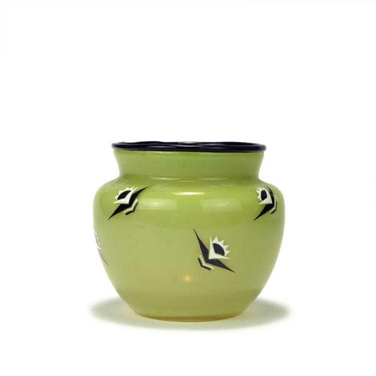 Hauptbild zu Objekt, Vase, 1915-20, L&ouml;tz Wwe., Klosterm&uuml;hle, 134D 761