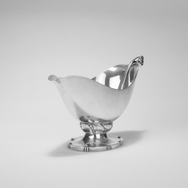 Bild 2 zu Objekt, Gravyboat 1919 with similar spoon by W.&S. S&oslash;rensen, c1939, Jensen, Georg, Kopenhagen; S&oslash;rensen, W. S., D&auml;nemark, 134D 767