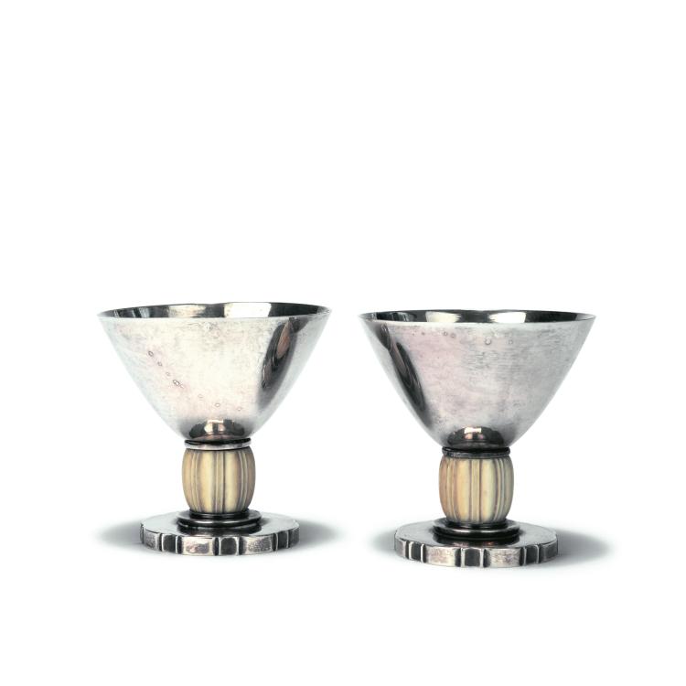 Hauptbild zu Objekt, Zwei kleine Kelche, um 1920, Nielsen, Evald, Kopenhagen, 134D 771