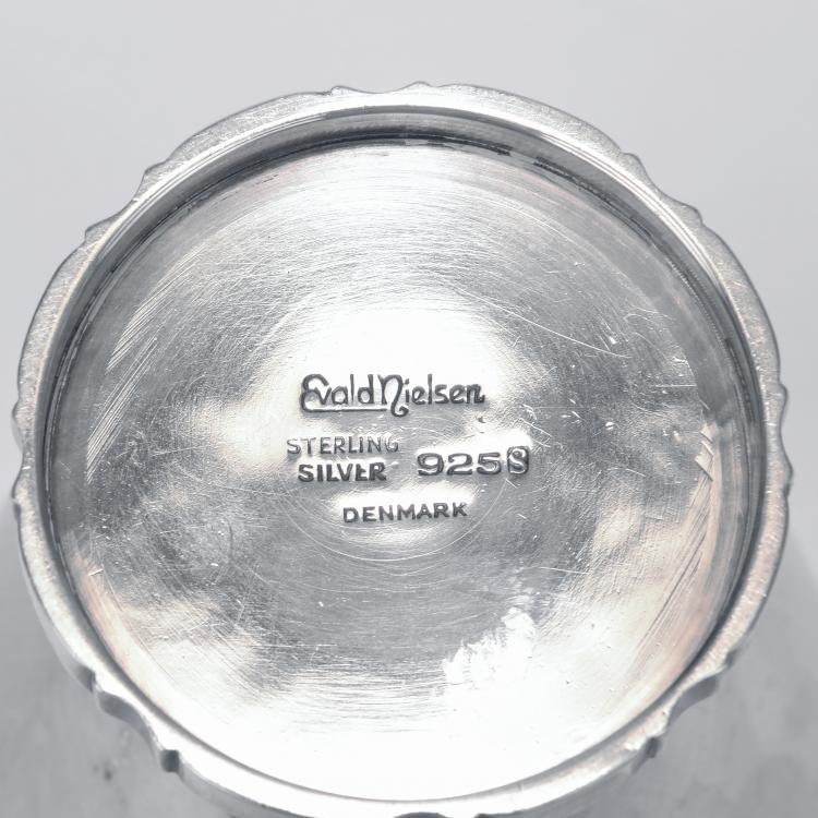 Bild 1 zu Objekt, Zwei kleine Kelche, um 1920, Nielsen, Evald, Kopenhagen, 134D 771