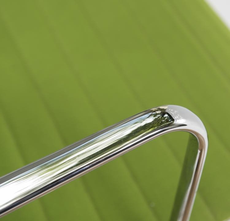 Bild 4 zu Objekt, Armlehnstuhl 'Aluminium Group', 1958, Vitra Design, Weil am Rhein, 134D 904