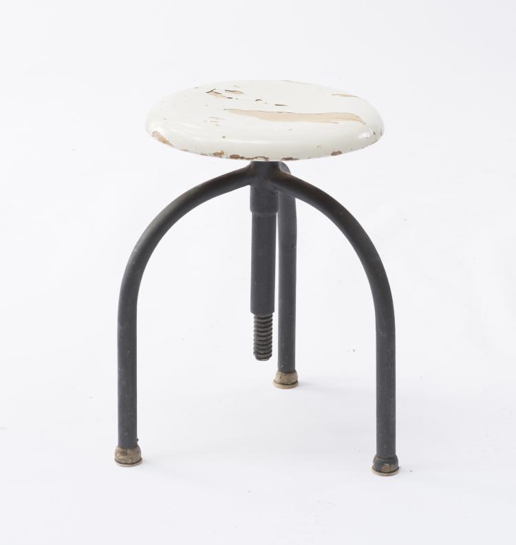 Bild 1 zu Objekt, Three-legged stool, 1930s, Deutschland, 134D 843