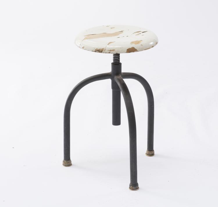Bild 2 zu Objekt, Three-legged stool, 1930s, Deutschland, 134D 843