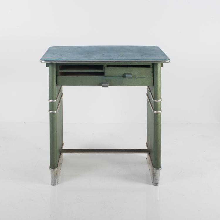 Bild 1 zu Objekt, Kleiner Schreibmaschinentisch, 1950er Jahre, Gro&szlig;britannien, 134D 887