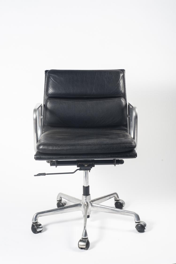 Hauptbild zu Objekt, Schreibtischstuhl 'Soft Pad', 1969, ICF Cadsana, Mailand; Miller, Herman, Zeeland, 134B 480