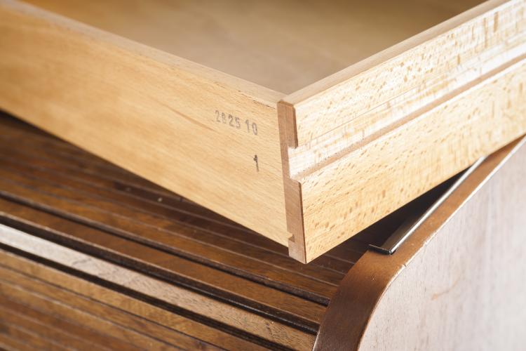 Bild 5 zu Objekt, Dresser / secretary, 1952, S&oslash;borg M&oslash;bler, Kopenhagen, 134B 342