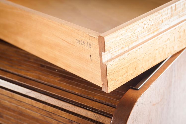 Bild 7 zu Objekt, Dresser / secretary, 1952, S&oslash;borg M&oslash;bler, Kopenhagen, 134B 342