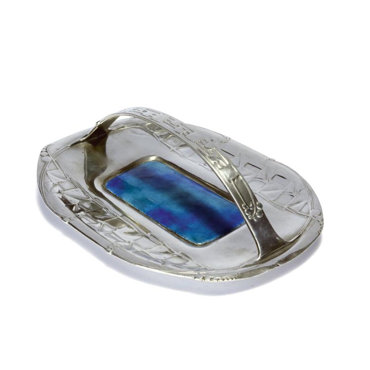 Hauptbild zu Objekt, Henkelschale, 1902-05, Archibald Knox, Liberty & Co., London; Haseler, W. H., Birmingham, 135 418