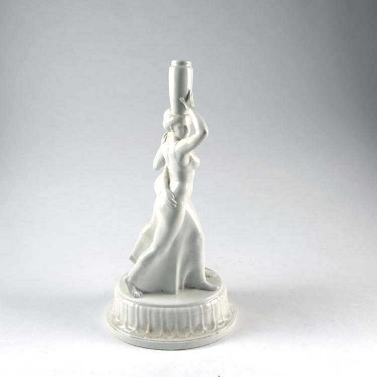 Bild 1 zu Objekt, 'Two Greeks carrying vases' from the 'Wedding Parade', 1910, Adolph Amberg, Berlin, KPM, 135 533