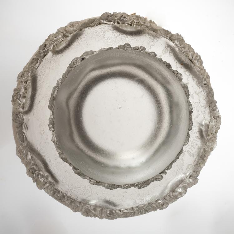 Bild 2 zu Objekt, Lost-wax 'Roses' jar, c1920, Lalique, Ren&eacute;, Wingen-sur-Moder, 135 174