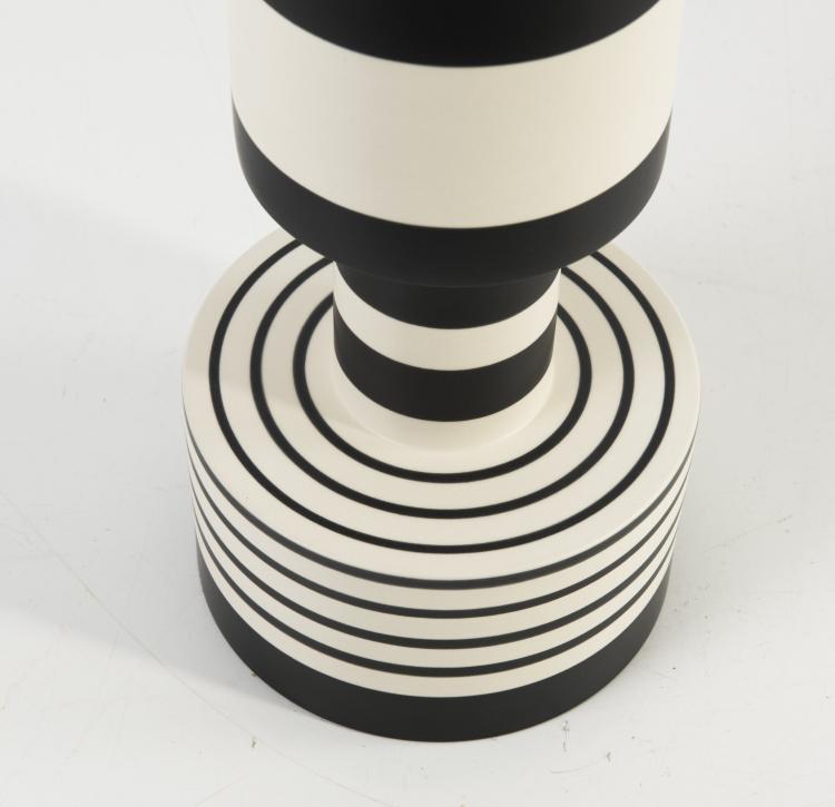 Bild 2 zu Objekt, 'Vaso Calice' vase, c1986, Ettore Sottsass, Bitossi, Montelupo, 134A 27