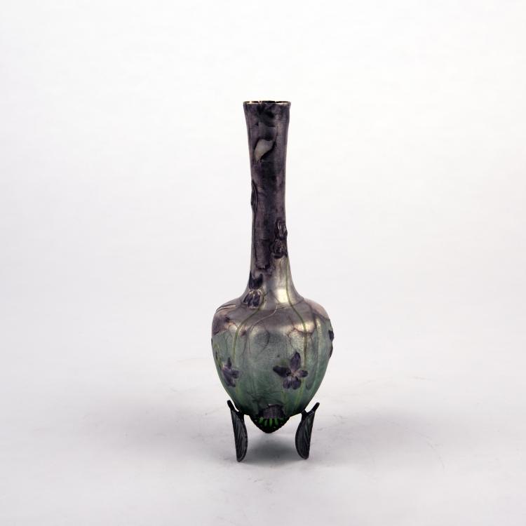 Bild 1 zu Objekt, 'Violettes' vase, c1903, Eug&egrave;ne Feuill&acirc;tre, Feuill&acirc;tre, Eug&egrave;ne, 135 449