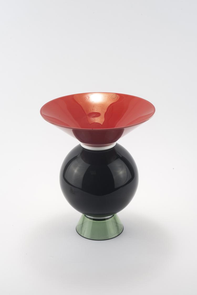 Bild 1 zu Objekt, Aufsatzschale 'Yemen', 1994, Ettore Sottsass, Venini & C., Murano, 134C 627