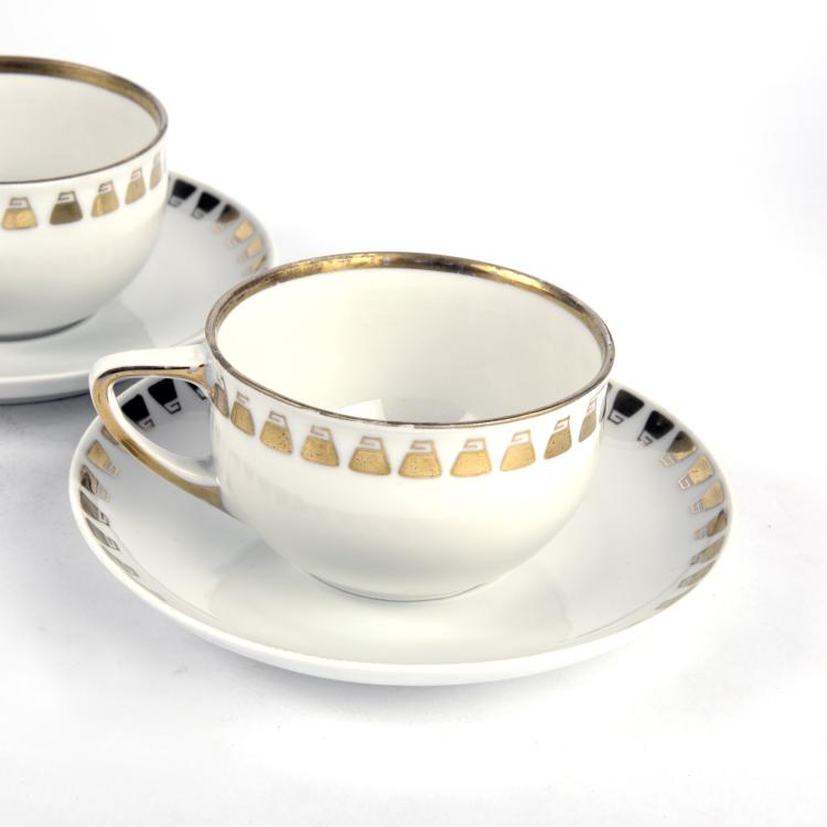 Bild 1 zu Objekt, Zwei Teetassen mit Untertellern, um 1906, Henry van de Velde, Beyer & Bock, Rudolstadt-Volkstedt, 135 537