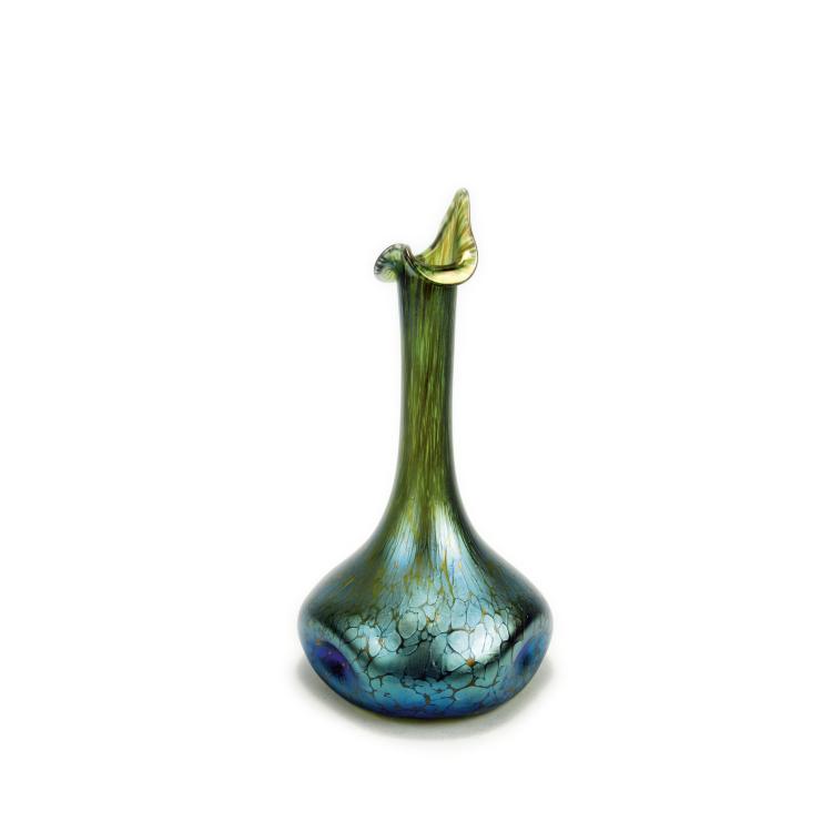 Hauptbild zu Objekt, Rose vase, 1898, L&ouml;tz Wwe., Klosterm&uuml;hle, 135 252