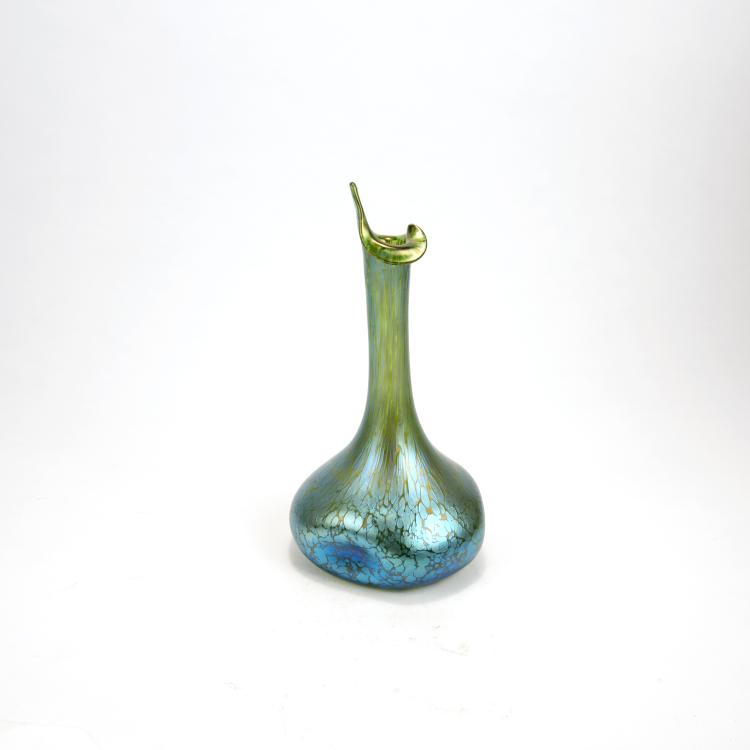 Bild 1 zu Objekt, Rose vase, 1898, L&ouml;tz Wwe., Klosterm&uuml;hle, 135 252