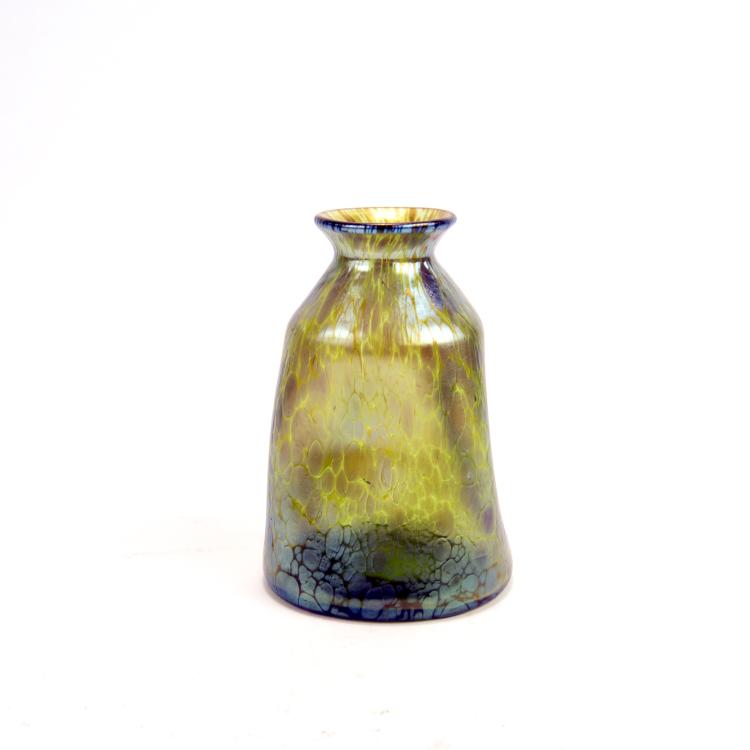 Bild 1 zu Objekt, 'Papillon'-Vase, um 1900, L&ouml;tz Wwe., Klosterm&uuml;hle, 135 266