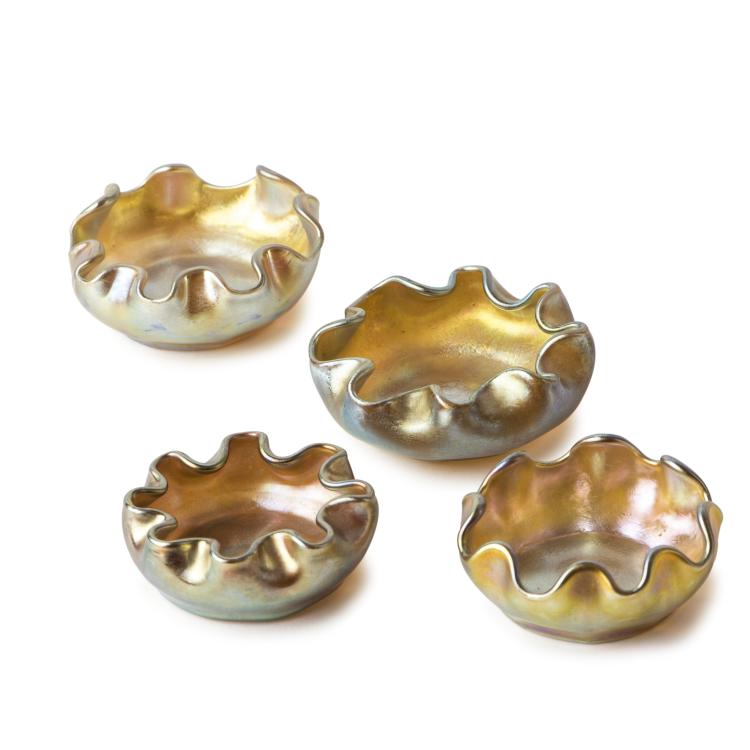 Hauptbild zu Objekt, Vier kleine Sch&auml;lchen, um 1910, Tiffany, L.C., New York, 135 322