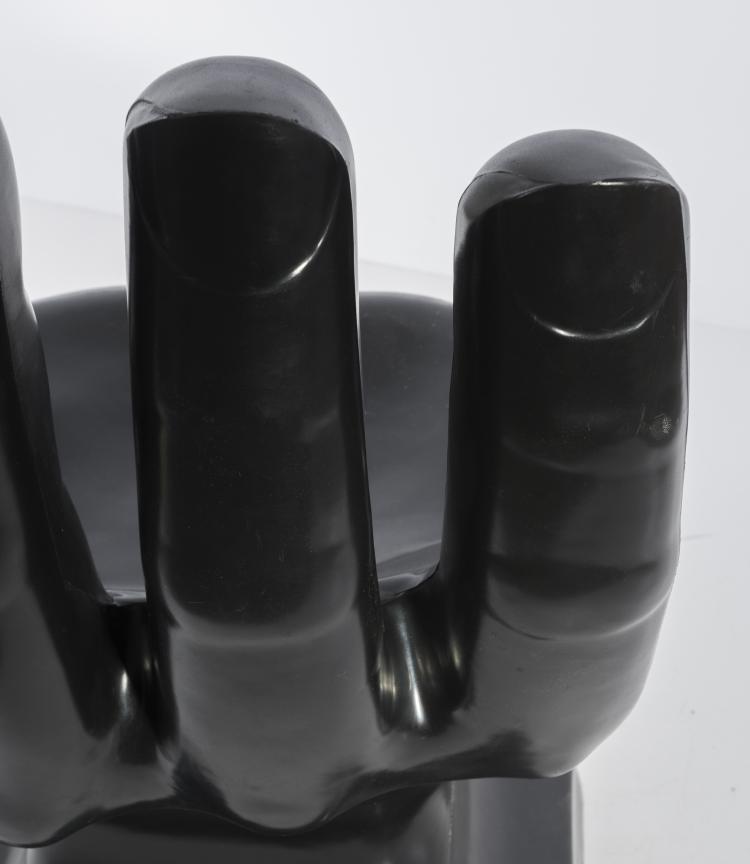 Bild 4 zu Objekt, Two 'Hand' chairs, 1970s, Italien oder Deutschland - vers. Versionen, 134B 521