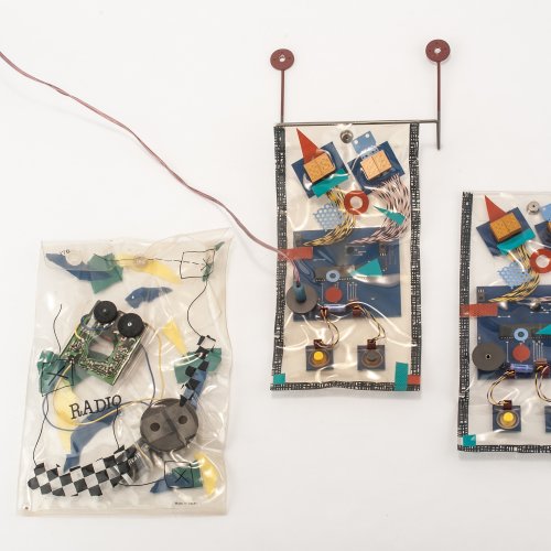 'Radio in a Bag' and '100 ObjEcts miRors of siLEnce', 1982