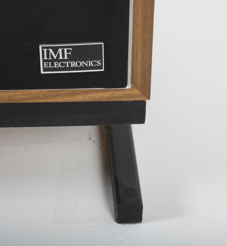 Bild 1 zu Objekt, Two 'Monitor TLS 80' loudspeakers with metal bases, c1974, IMF Electronics, 134B 515