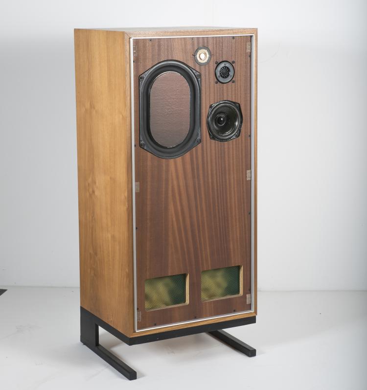 Bild 2 zu Objekt, Two 'Monitor TLS 80' loudspeakers with metal bases, c1974, IMF Electronics, 134B 515