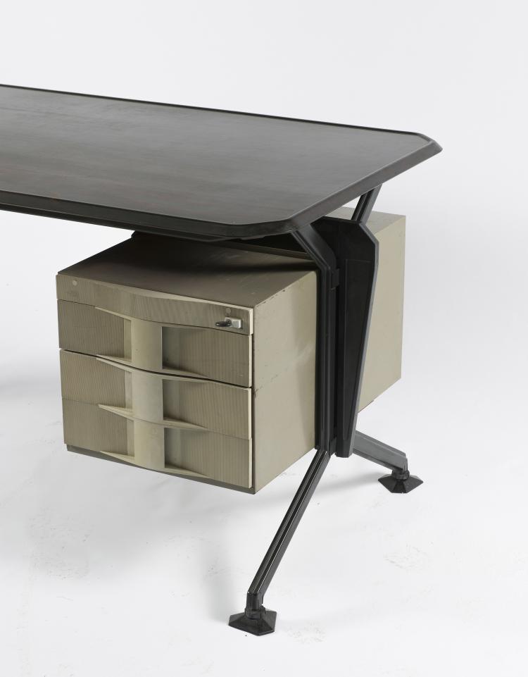 Bild 3 zu Objekt, Schreibtisch 'Arco', 1963, Studio B.B.P.R., Olivetti, Ivrea, 134A 140