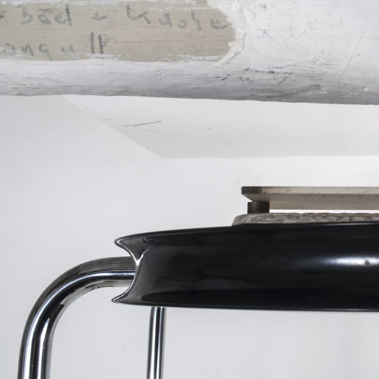 Bild 3 zu Objekt, Two 'Mezzaluna' floor lamps, 1975, Bruno Gecchelin, Skipper, Mailand, 134A 191