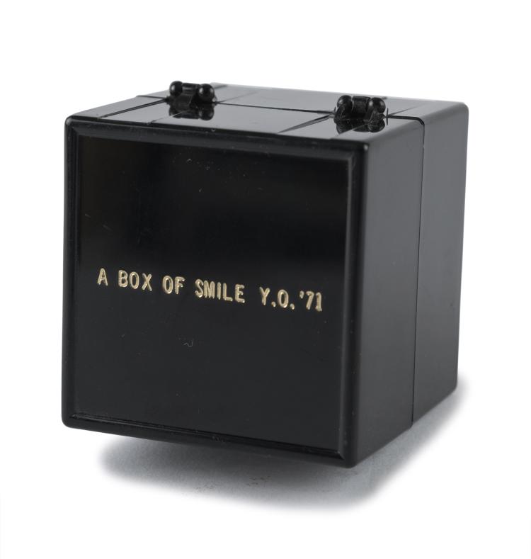 Hauptbild zu Objekt, 'A Box of Smile', 1971/1984, Yoko Ono, Reflux Edition, 136B 93