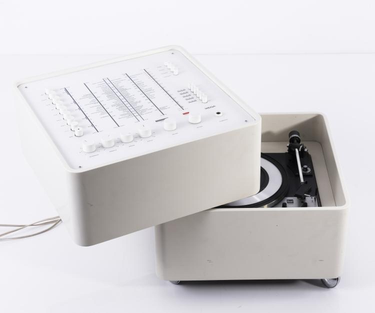 Bild 2 zu Objekt, '3300' stereo system, 1963, Verner Panton, Wega Radio GmbH, Fellbach, 137A 181