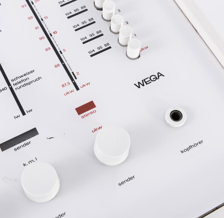 Bild 4 zu Objekt, '3300' stereo system, 1963, Verner Panton, Wega Radio GmbH, Fellbach, 137A 181