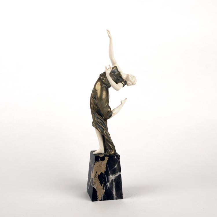 Bild 1 zu Objekt, T&auml;nzerin, um 1910, 135 363