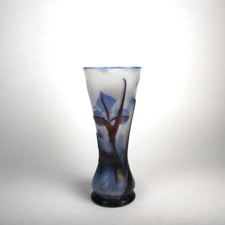Bild 1 zu Objekt, 'Iris' vase, 1900-02, Gall&eacute;, Emile, Nancy, 135 112