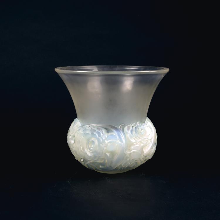 Hauptbild zu Objekt, Vase 'Renoncules', 1930, Lalique, Ren&eacute;, Wingen-sur-Moder, 135 183