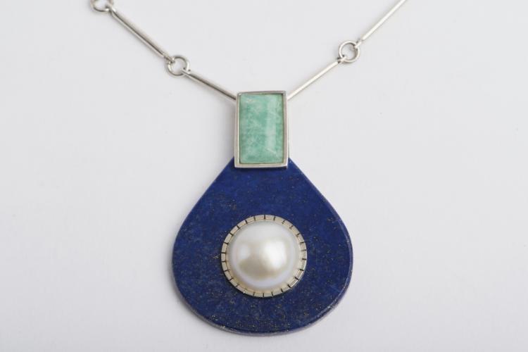 Hauptbild zu Objekt, Anh&auml;nger, 1940er Jahre, Frankreich, 135 489