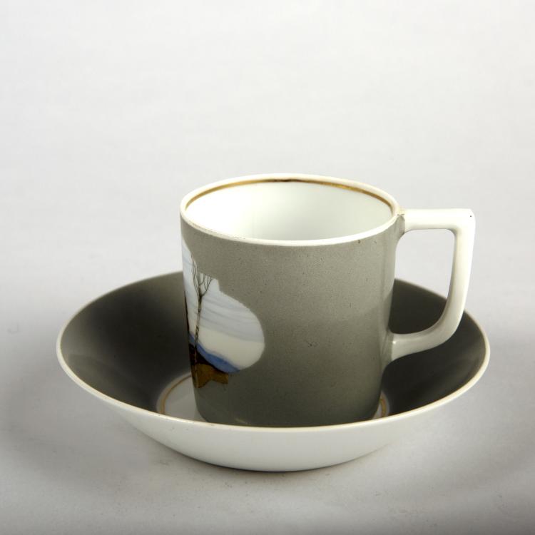 Bild 1 zu Objekt, '65/31' mocha cup with d&eacute;cor '775', c1906, Rudolf Sieck, Nymphenburg, KPM, 135 523