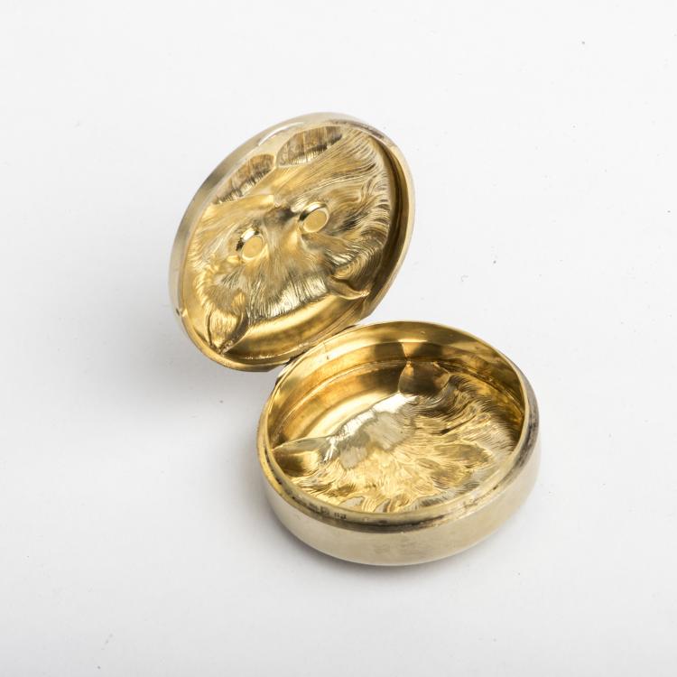 Bild 1 zu Objekt, Pillendose 'Katzenkopf', um 1905, Kuppenheim, Louis, Pforzheim, 135 455