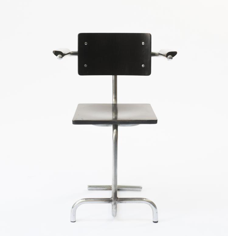 Bild 1 zu Objekt, Armlehnstuhl, um 1935, Gaston Eysselinck, FRATSTA (bis 1936) oder Tubax, Vilvoorde (zugeschrieben), 136A 43