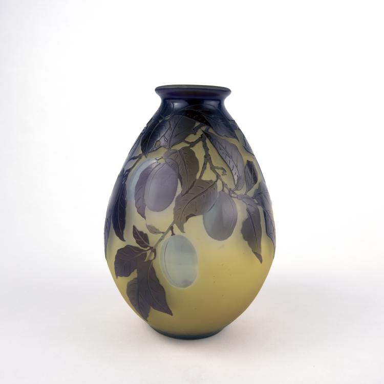 Bild 1 zu Objekt, 'Quetsches' vase, 1908-14, Gall&eacute;, Emile, Nancy, 135 143