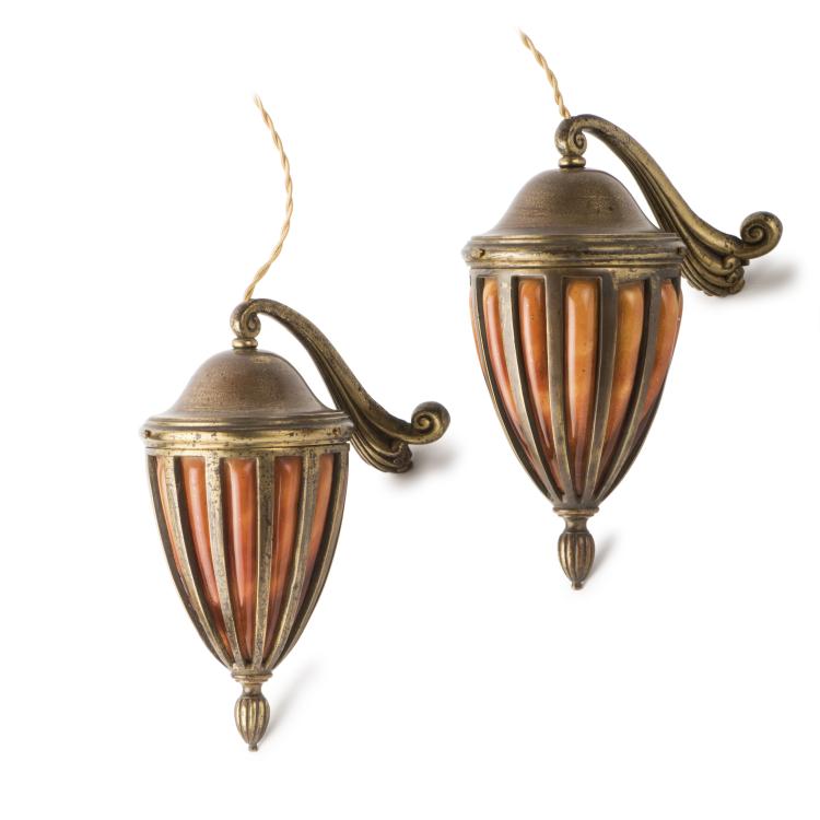 Hauptbild zu Objekt, Two appliques, c1925, Daum Fr&egrave;res, Nancy, 135 79