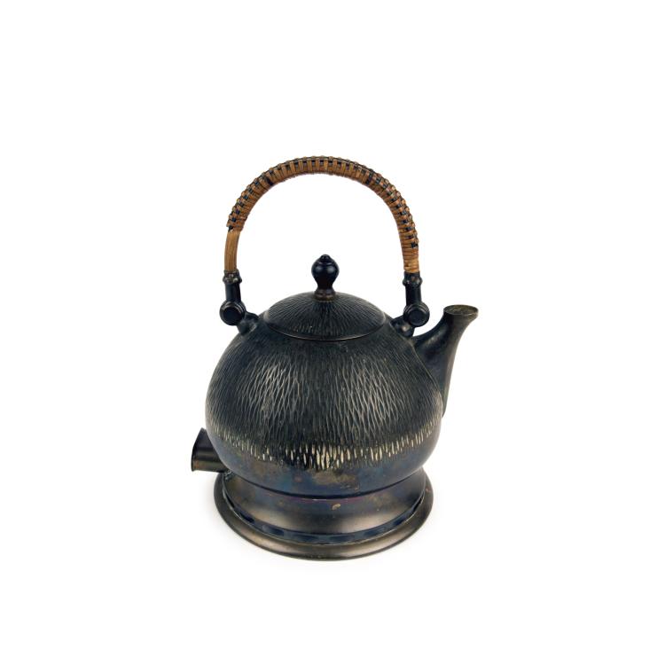 Hauptbild zu Objekt, Electric water kettle 'P-136', 1909, Peter Behrens, AEG, Berlin, 135 394